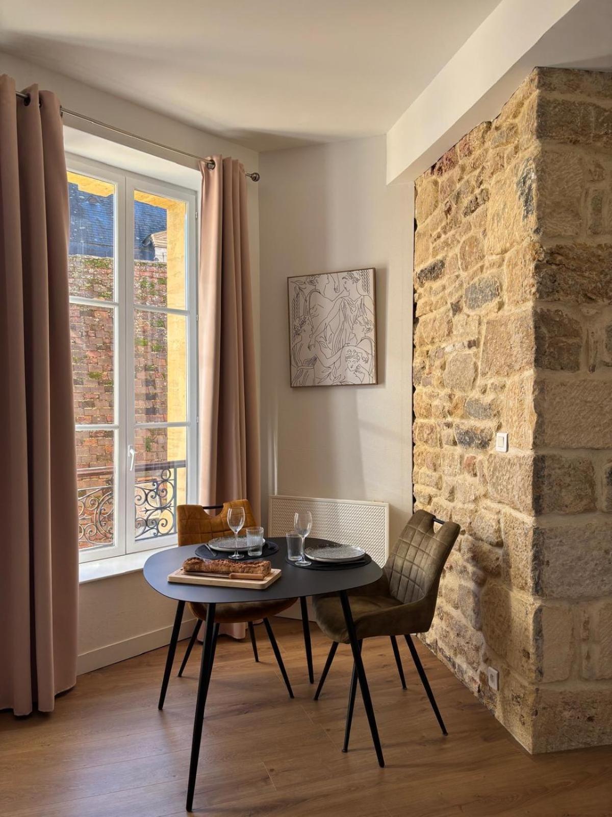 Au Coeur Du Centre Historique De Sarlat Apartment Exterior photo